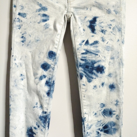 American Eagle Jean - Picture 5 of 6